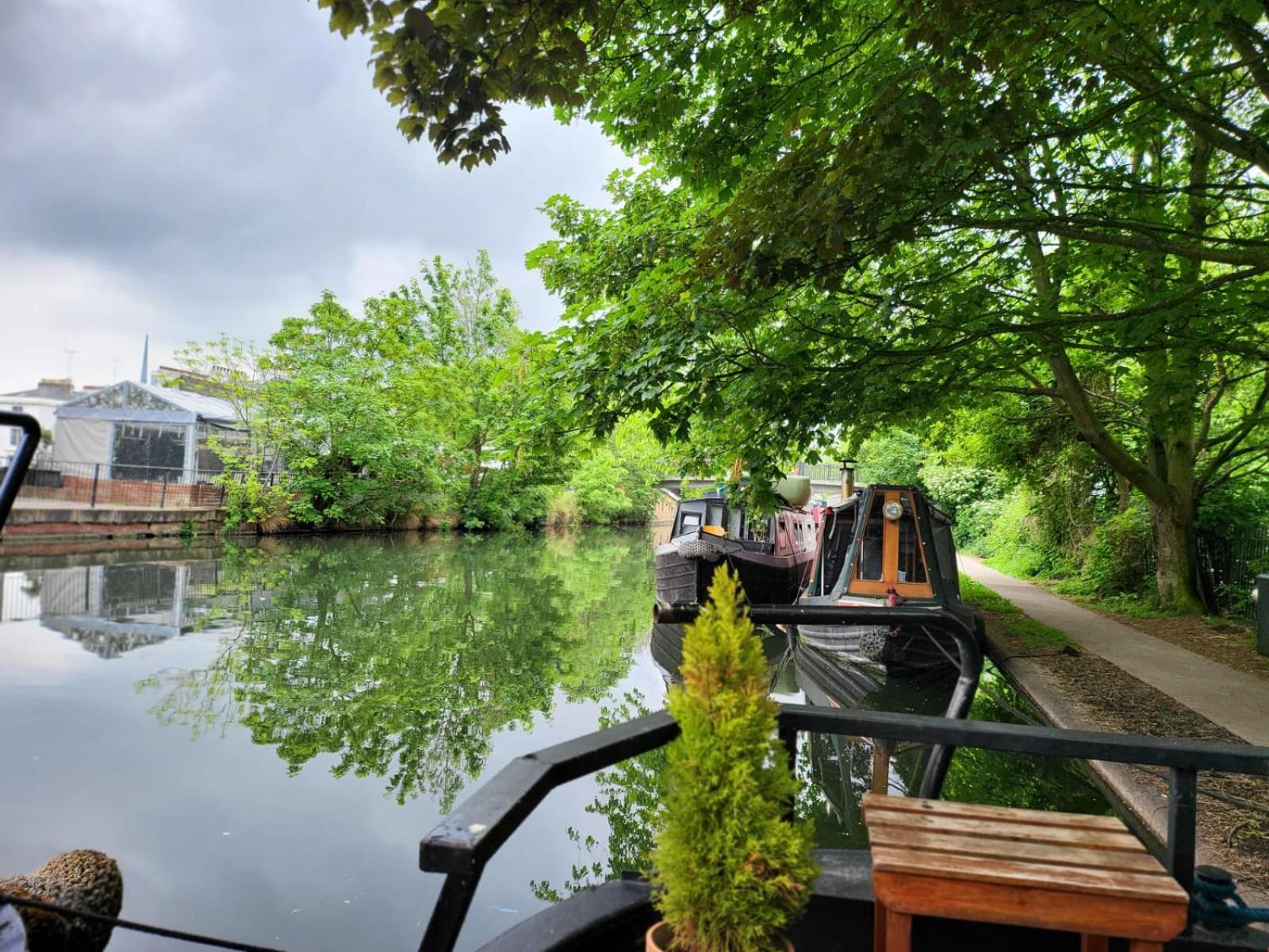 Lovely Canal Boat In Little Venice For Family & Friends Londýn Exteriér fotografie